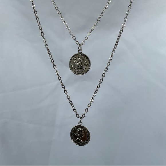 🔮Half Penny Antique Inspired Necklace - Picture 6 of 7